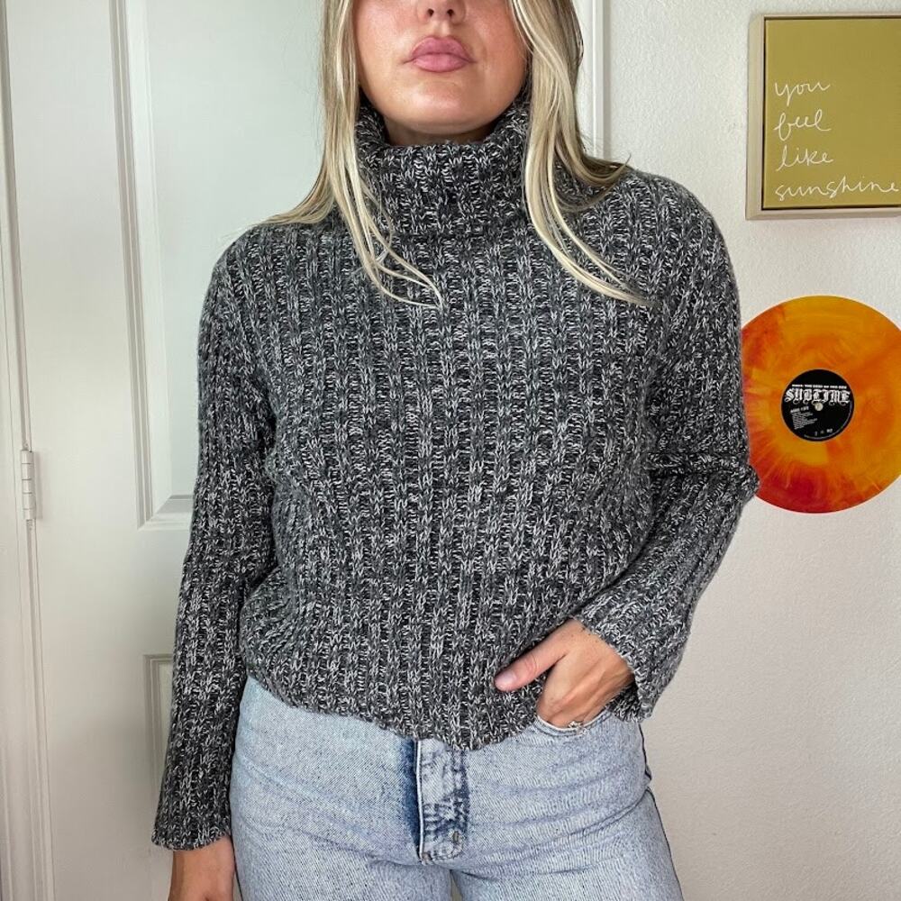 Vintage Y2K 2000s Next Era Salt & Pepper Chunky Knit Turtle Neck Sweater Sz L